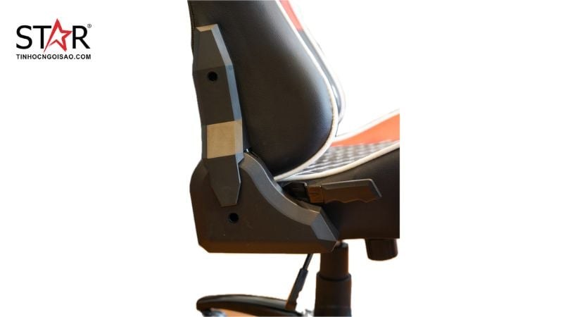 Với khả năng ngả lưng lên đến 180 độ, ghế gaming E-Dra Level E EGC229 cho phép người dùng tùy chỉnh góc ngả theo ý thích