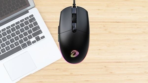 Chuột Gaming DareU EM911 có thiết kế vừa vặn