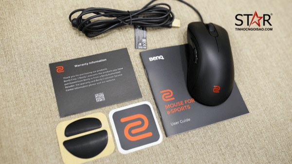 Chuột ZOWIE EC2-C được trang bị dây cáp Paracord