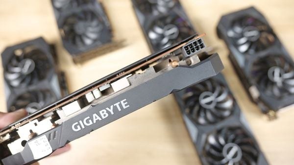 Card màn hình Gigabyte AMD RX 5500XT OC 8GB 2 Fan QSD