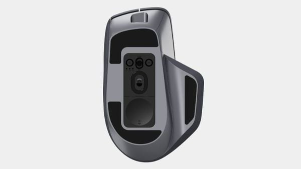 Pin lithium 800mAh cho phép bạn sử dụng chuột trong thời gian dài mà không cần phải sạc thường xuyên, giúp tiết kiệm thời gian và tăng cường hiệu quả làm việc.