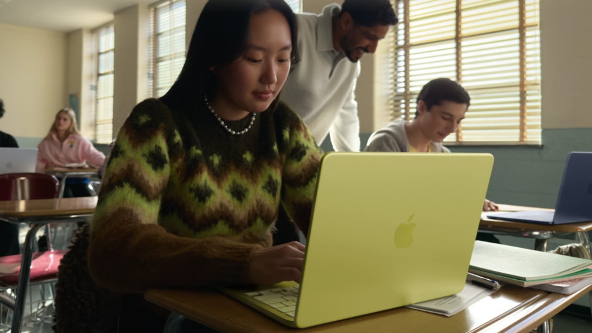 MacBook Neo A18 Pro Citrus – Sử dụng liên tục trong nhiều giờ