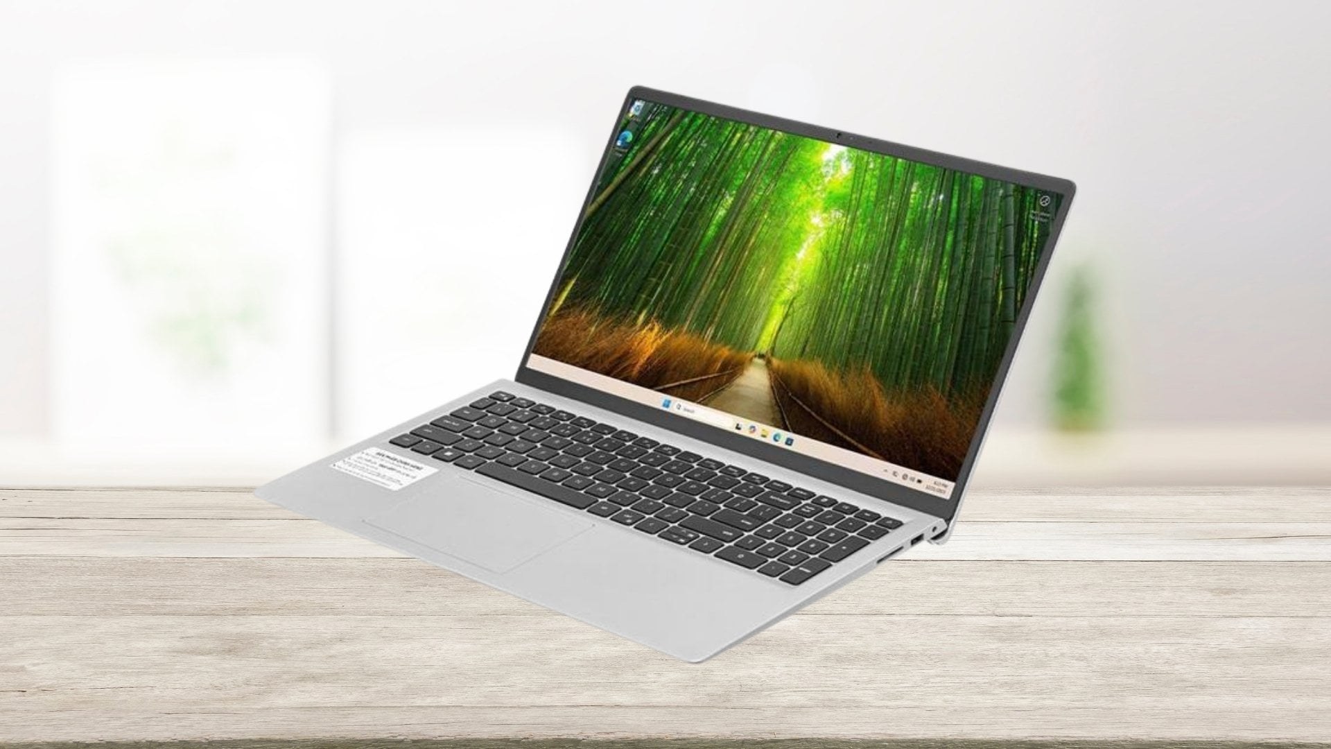Laptop Dell DC15250 71092480 - Màn hình 15.6 inch Full HD 120Hz hiển thị sắc nét