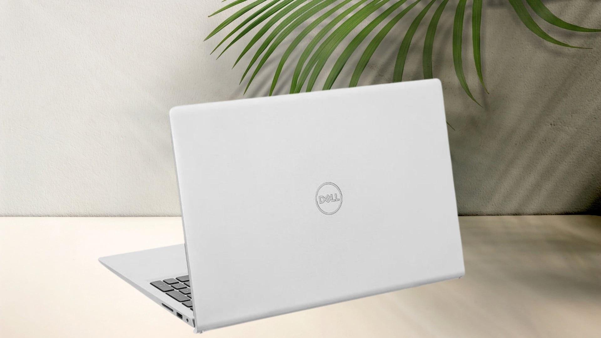 Laptop Dell DC15250 71092480 - Thiết kế hiện đại, gọn nhẹ
