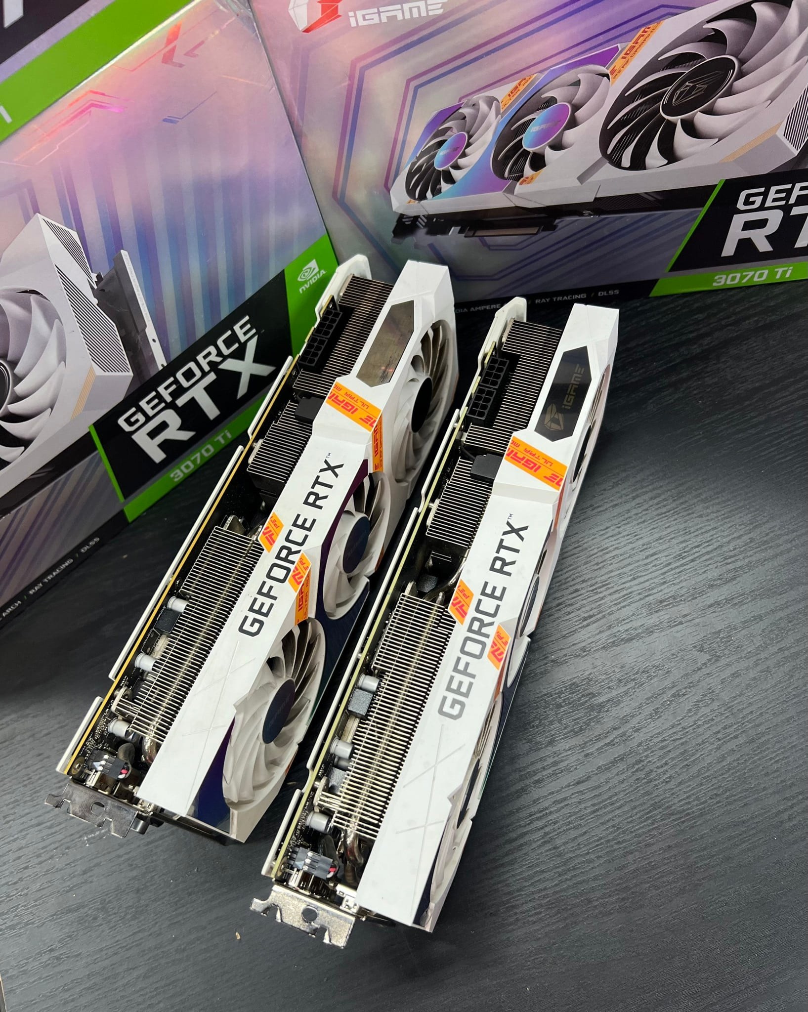 Card màn hình Colorful Igame RTX 3070Ti Ultra W OC 8GB - V 3 Fan QSD