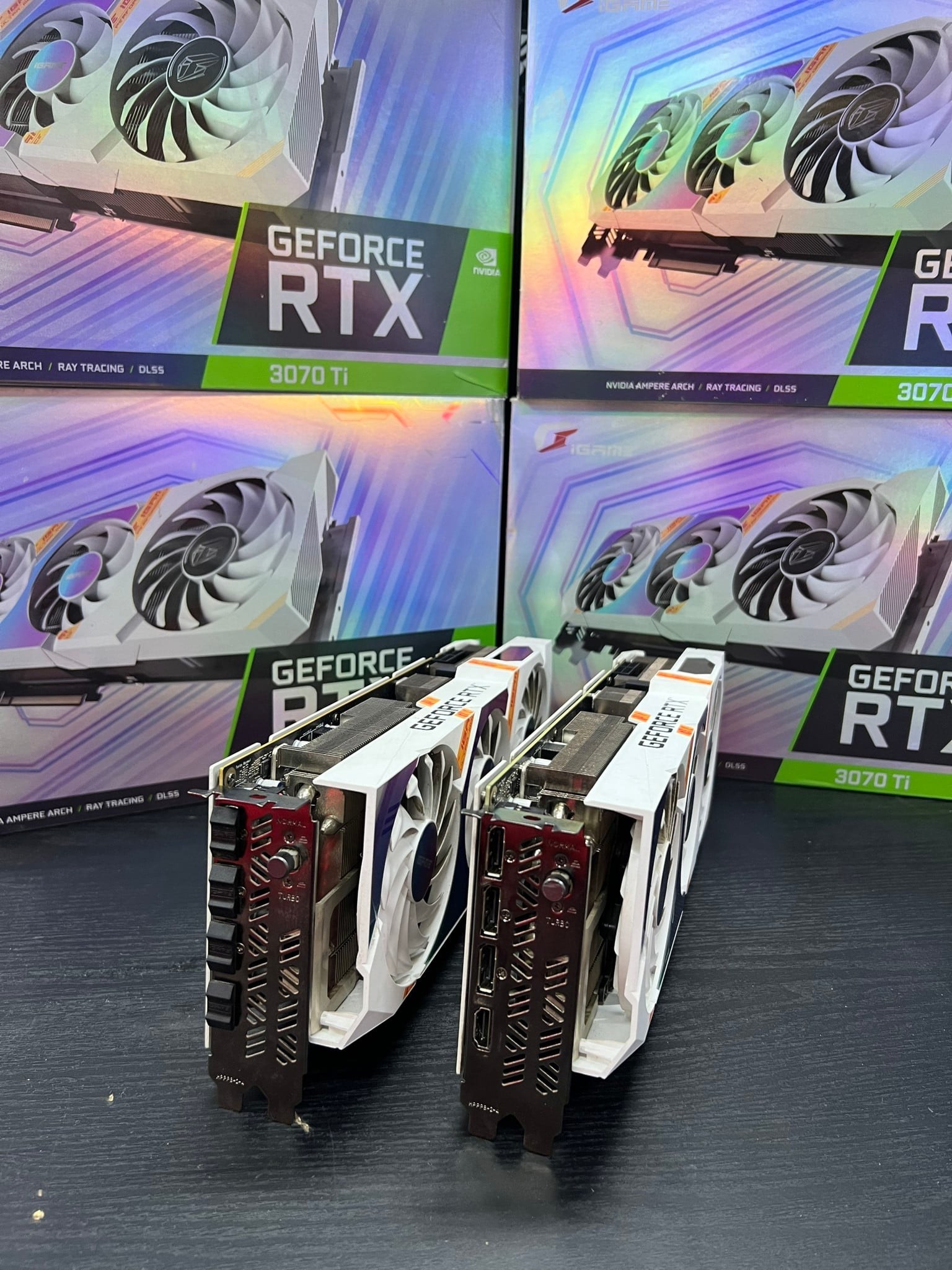 Card màn hình Colorful Igame RTX 3070Ti Ultra W OC 8GB - V 3 Fan QSD