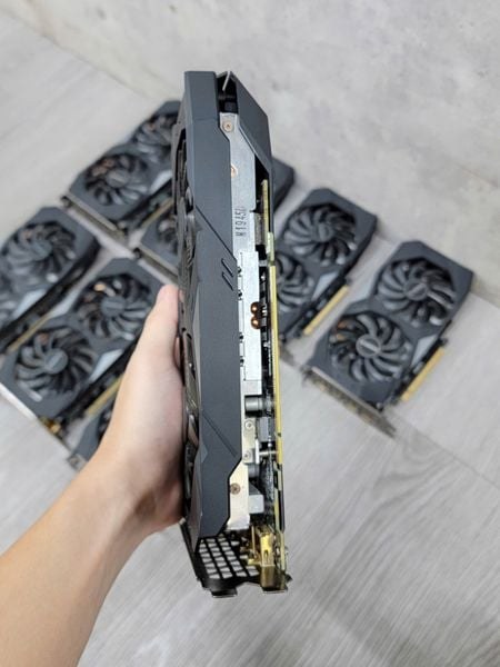 Card màn hình Gigabyte RTX 2060 6GB OC 2 Fan QSD