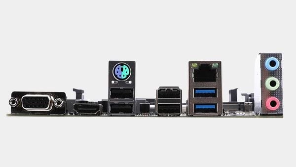 Cung cấp đầy đủ các cổng USB, HDMI, VGA, và Gigabit LAN, đáp ứng mọi yêu cầu kết nối của người dùng.