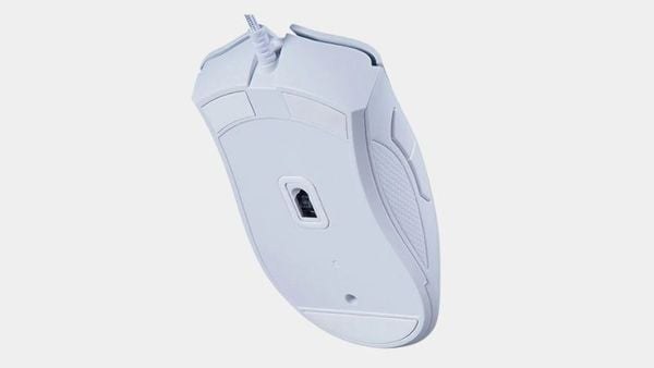 Sở hữu 5 nút bấm dễ dàng tùy chỉnh, chuột mang đến trải nghiệm gaming linh hoạt, cho phép bạn thực hiện các thao tác nhanh chóng và hiệu quả hơn.