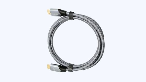 Được chế tạo từ chất liệu PVC cao cấp và lớp vỏ bảo vệ bằng vải bện bền bỉ