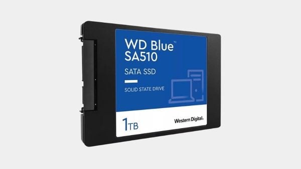 Tăng tốc hiệu suất PC với SSD Western Blue SA510: Đọc 560MB/s, ghi 520MB/s.